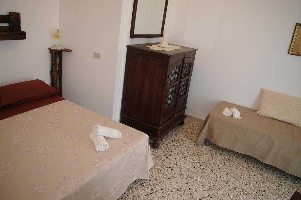 B&B Aia Vecchia Cisternino Camera foto